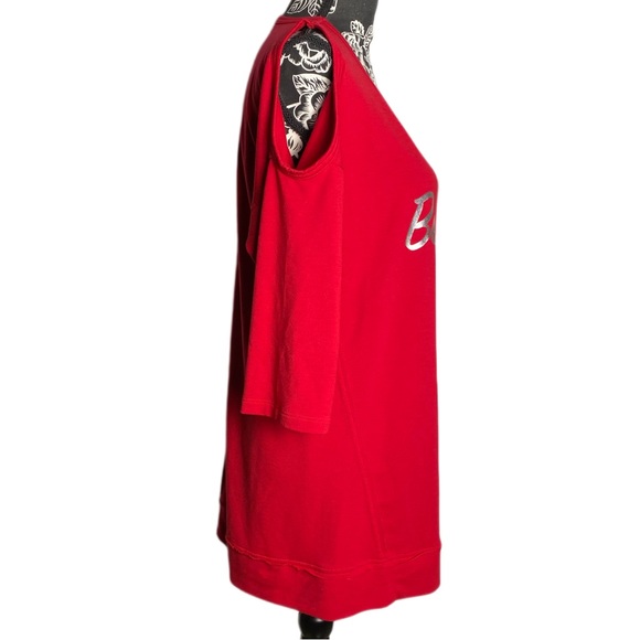 NWOT NY&C Red Cold Shoulder Graphic Tunic Beautiful 3/4 Sleeve Long Top Medium - Picture 2 of 8